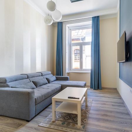 R62A Rottenbiller Apartment ブダペスト エクステリア 写真