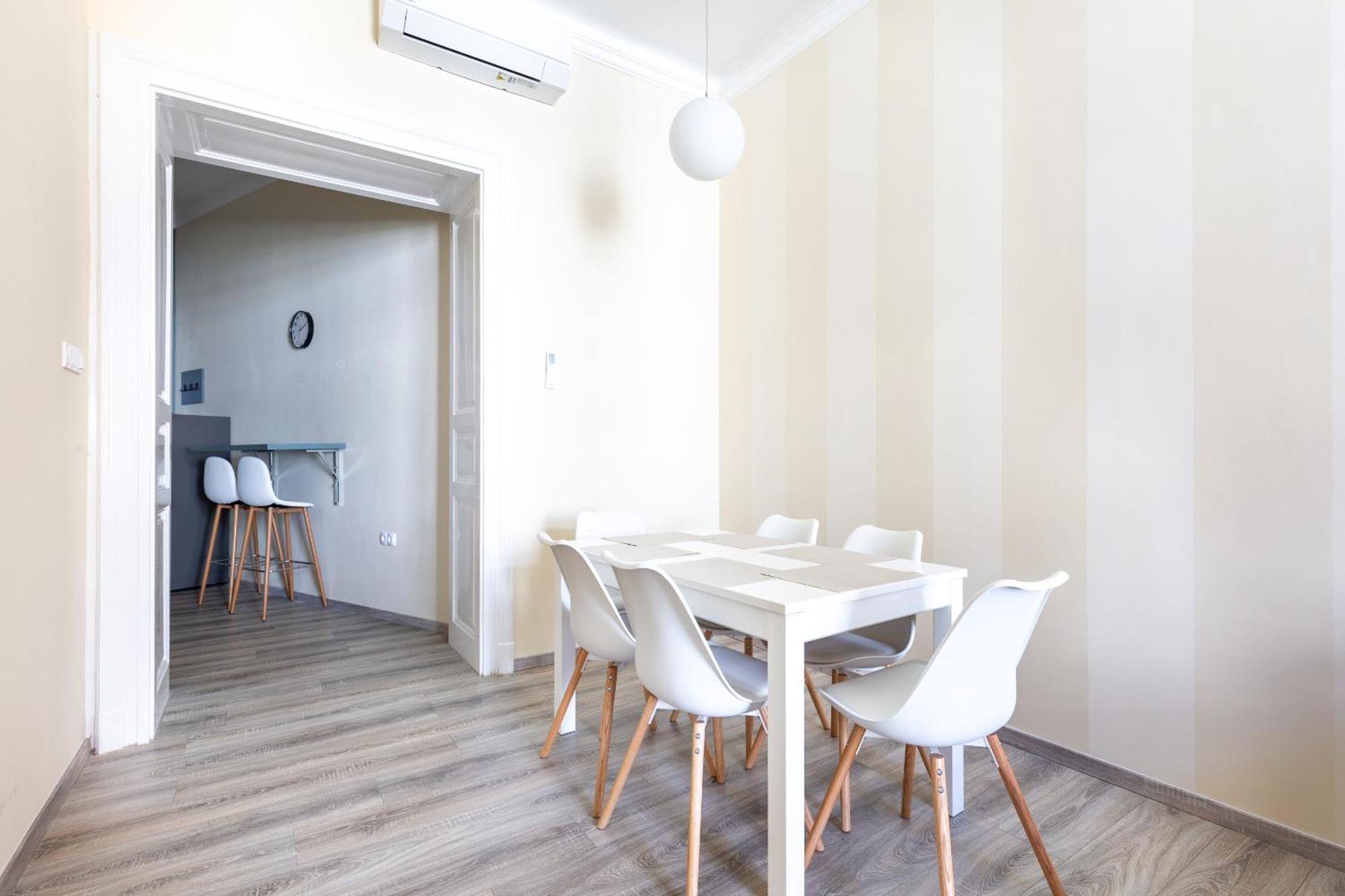 R62A Rottenbiller Apartment ブダペスト エクステリア 写真